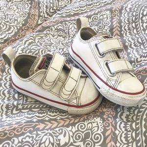 Toddler size 5 Velcro converse